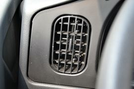 帅虎H&nbsp;载货车驾驶室                                               图片