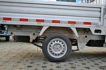 �� T32 1.3L 82���� ���� 2.1��˫��΢��(������)(SY1020LC4AP)ͼƬ