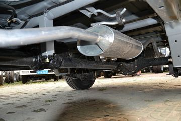 �� T32 1.3L 82���� ���� 2.1��˫��΢��(������)(SY1020LC4AP)ͼƬ