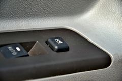 金杯 运盈M系列 129马力 4X2 4.23米单排厢式轻卡底盘(SY5040XXYD-V1)