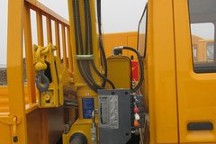 江铃 经典顺达 109马力 4X2 双长随车吊(徐工牌)(XZJ5060JSQL4)