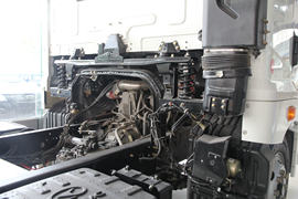 菱马H3&nbsp;载货车底盘                                                图片