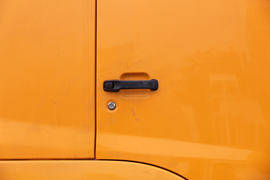 华菱M5&nbsp;自卸车外观                                                图片