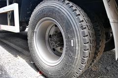 福田 欧马可5系中卡 170马力 4X2 6.8米厢式载货车(BJ5169XXY-F2) 福田 欧马可5系中卡 170马力 4X2 6.8米厢式载货车(BJ5169XXY-F2)