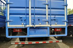 福田 欧马可5系中卡 170马力 4X2 6.8米厢式载货车(BJ5169XXY-F2) 福田 欧马可5系中卡 170马力 4X2 6.8米厢式载货车(BJ5169XXY-F2)