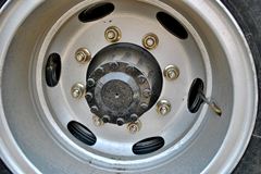 福田 欧马可5系中卡 170马力 4X2 6.2米厢式载货车(BJ5139XXY-F2)