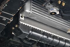 福田 欧马可5系中卡 170马力 4X2 6.2米厢式载货车(BJ5139XXY-F2)