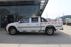 福田 萨普Z6 征服者 2.4L汽油 136马力 两驱 双排皮卡(舒适版)