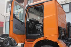 北奔 V3重卡 336马力 6X4 5.8米自卸车(ND32502B41J7)