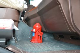 王牌W5G&nbsp;牵引车驾驶室                                               图片