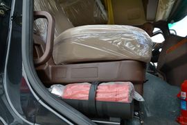 王牌W5G&nbsp;牵引车驾驶室                                               图片