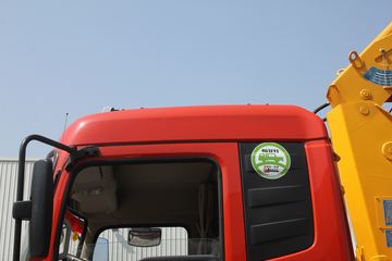 �������ó� ��� 180���� 4X2 6.3���泵��(ʯú��)ͼƬ