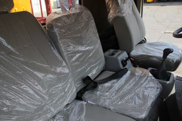 �������ó� ��� 180���� 4X2 6.3���泵��(ʯú��)ͼƬ