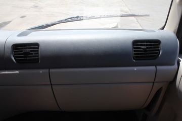 �������ó� ��� 180���� 4X2 6.3���泵��(ʯú��)ͼƬ