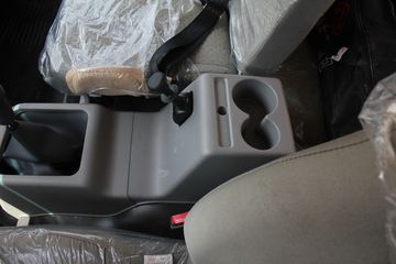 �������ó� ��� 180���� 4X2 6.3���泵��(ʯú��)ͼƬ