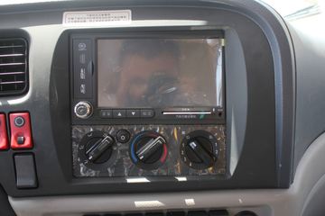 �������ó� ��� 180���� 4X2 6.3���泵��(ʯú��)ͼƬ