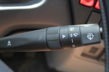 �������ó� ��� 180���� 4X2 6.3���泵��(ʯú��)ͼƬ