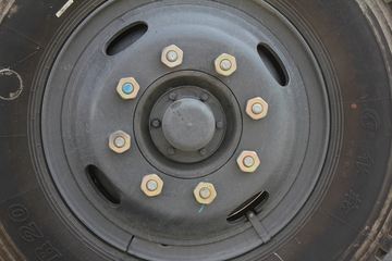 �������ó� ��� 180���� 4X2 6.3���泵��(ʯú��)ͼƬ