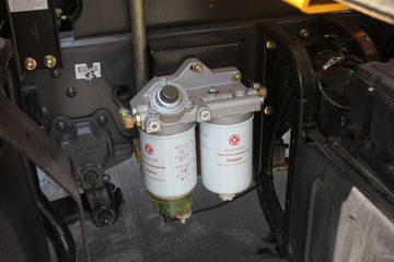 �������ó� ��� 180���� 4X2 6.3���泵��(ʯú��)ͼƬ