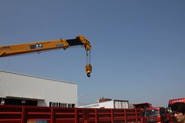 东风天锦&nbsp;随车吊上装图片