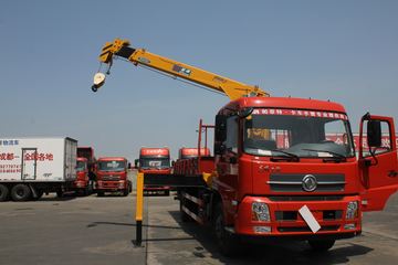 �������ó� ��� 180���� 4X2 6.3���泵��(ʯú��)ͼƬ