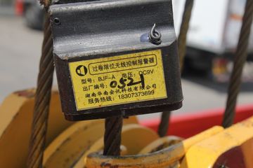 �������ó� ��� 180���� 4X2 6.3���泵��(ʯú��)ͼƬ