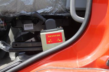 �������ó� ��� 180���� 4X2 6.3���泵��(ʯú��)ͼƬ