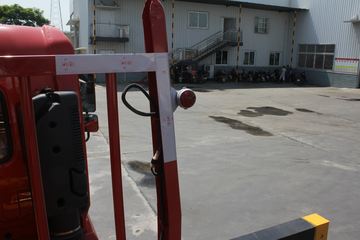 �������ó� ��� 180���� 4X2 6.3���泵��(ʯú��)ͼƬ