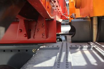 �������ó� ��� 180���� 4X2 6.3���泵��(ʯú��)ͼƬ