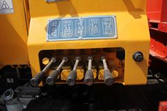 东风商用车 天锦 180马力 4X2 6.3吨随车吊(石煤机)