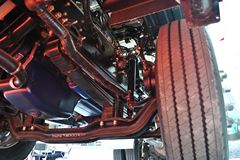 福田 欧曼ETX 6系重卡 380马力 6X4 LNG牵引车(BJ4253SNFCB-AC)