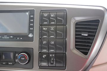 �ൺ��� JH6�ؿ� 460���� 6X4ǣ����ͼƬ