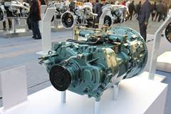 中国重汽HW25712X 12挡 手动变速箱