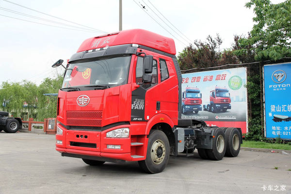 一汽解放 J6P重卡 420马力 6X4自动挡牵引车(AMT手自一体)(CA4250P66K24T1A1HE4X)