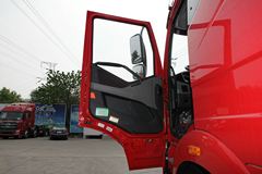 一汽解放 J6P重卡 420马力 6X4自动挡牵引车(AMT手自一体)(CA4250P66K24T1A1HE4X)