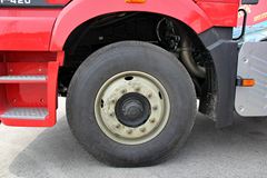 一汽解放 J6P重卡 420马力 6X4自动挡牵引车(AMT手自一体)(CA4250P66K24T1A1HE4X)
