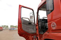 东风华神 御虎中卡 180马力 4X2 6.8米仓栅式载货车(DFS5168CCYL1)