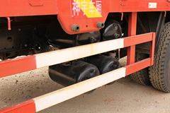 东风华神 御虎中卡 180马力 4X2 6.8米仓栅式载货车(DFS5168CCYL1)