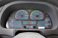 陕汽商用车 轩德中卡 220马力 6X2 8.6米仓栅式载货车底盘 陕汽商用车 轩德中卡 220马力 6X2 8.6米仓栅式载货车底盘