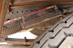 陕汽商用车 轩德中卡 220马力 6X2 7.8米仓栅式载货车(SX5255CCYGP4)