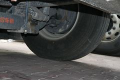 联合卡车 U420重卡 420马力 6X4牵引车(SQR4251D6ZT4-6)