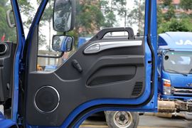 骏铃E7&nbsp;载货车驾驶室                                               图片