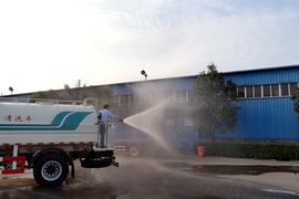 瑞沃Q5&nbsp;清洗车外观图片