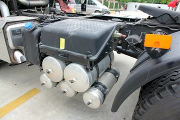  ŷETX 5ϵؿ 336 4X2ǣ(BJ4182SLFKA-XA)ͼƬ
