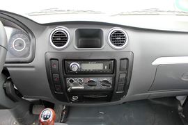 K6&nbsp;载货车驾驶室                                               图片