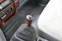 凯马 骏驰 102马力 4.2米单排栏板轻卡(KMC1046A33D4)