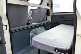 骏威&nbsp;载货车驾驶室                                               图片