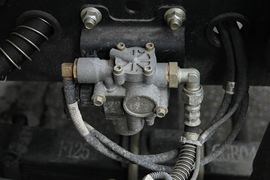 大运N6&nbsp;载货车底盘                                                图片