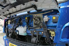 大运 N6中卡 165马力 4X2 6.8米载货车底盘(CGC1161D4UAA)