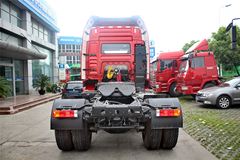 陕汽重卡 德龙新M3000 轻量化版 290马力 4X2牵引车(SX4186GN361)